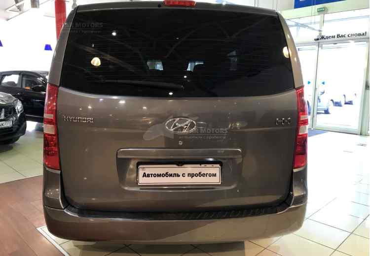 Hyundai Grand Starex I