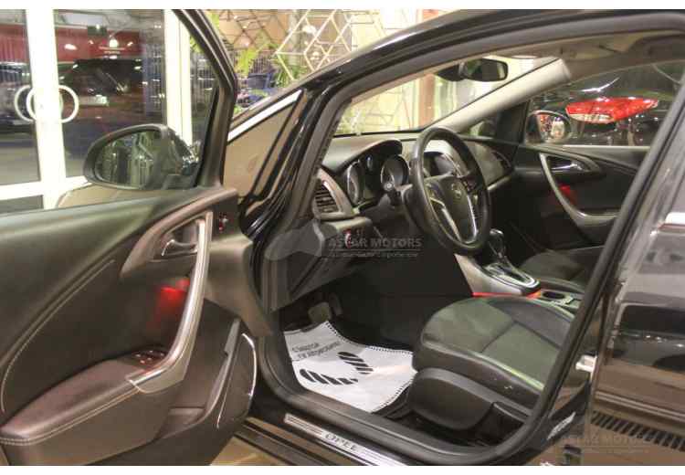 Opel Astra J Рестайлинг