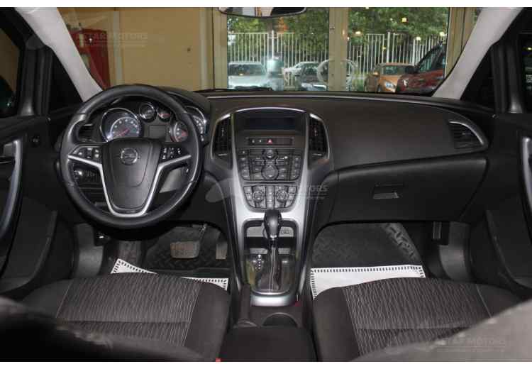 Opel Astra J Рестайлинг