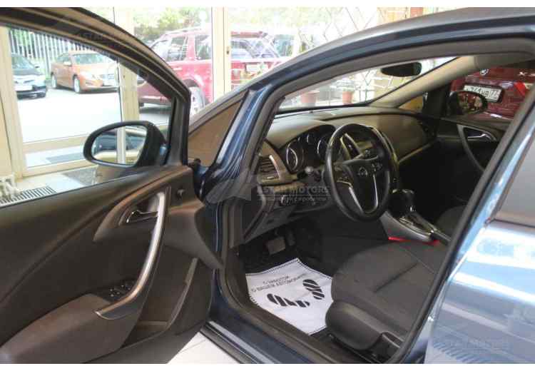 Opel Astra J Рестайлинг
