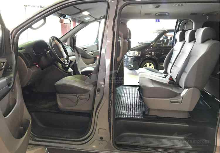 Hyundai Grand Starex I