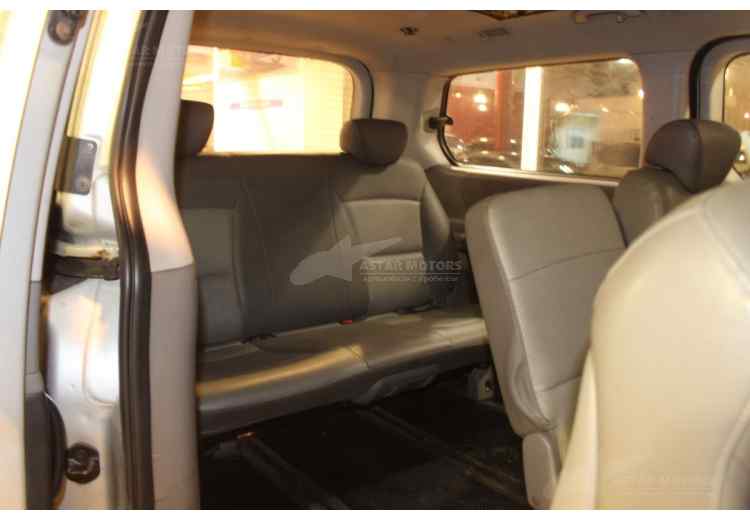 Hyundai Grand Starex I