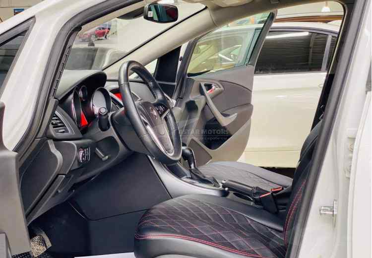 Opel Astra J Рестайлинг