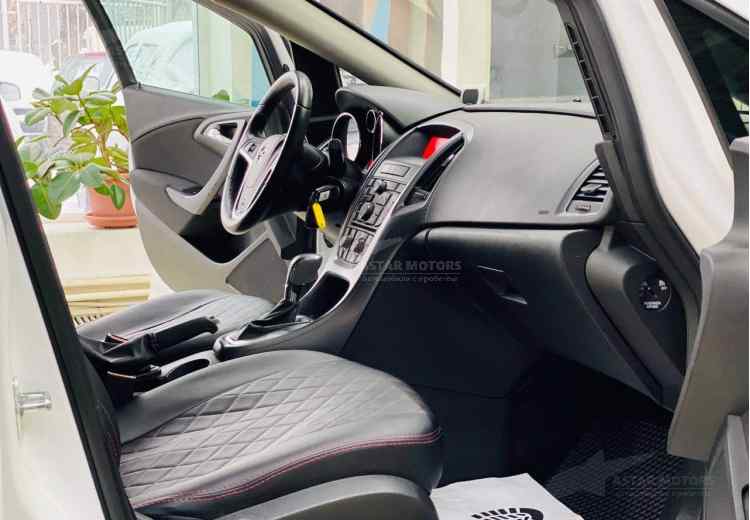 Opel Astra J Рестайлинг