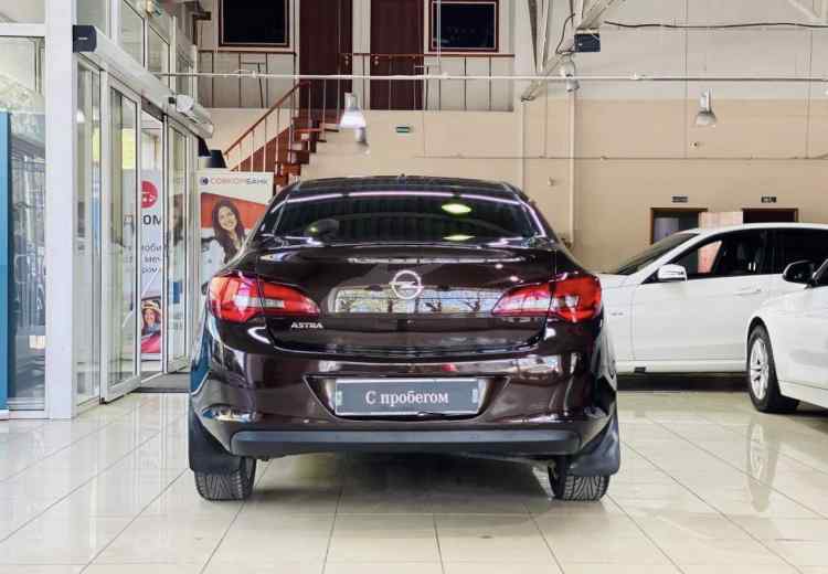 Opel Astra J Рестайлинг