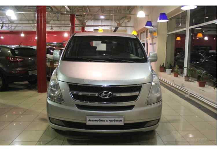 Hyundai Grand Starex I
