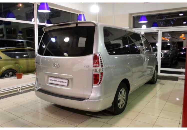 Hyundai Grand Starex I