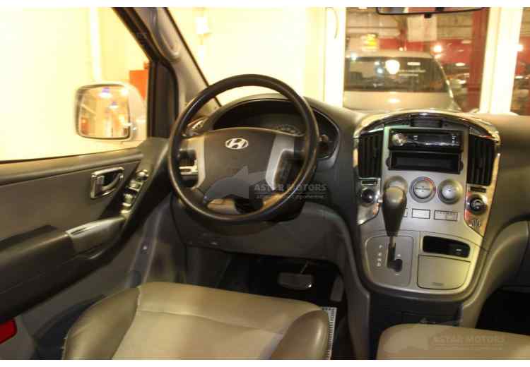 Hyundai Grand Starex I