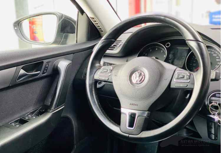 Volkswagen Passat B7