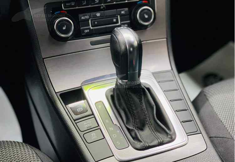 Volkswagen Passat B7