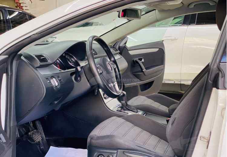 Volkswagen Passat CC I