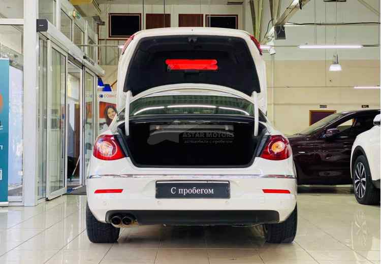 Volkswagen Passat CC I