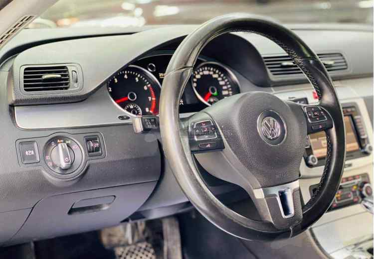 Volkswagen Passat CC I