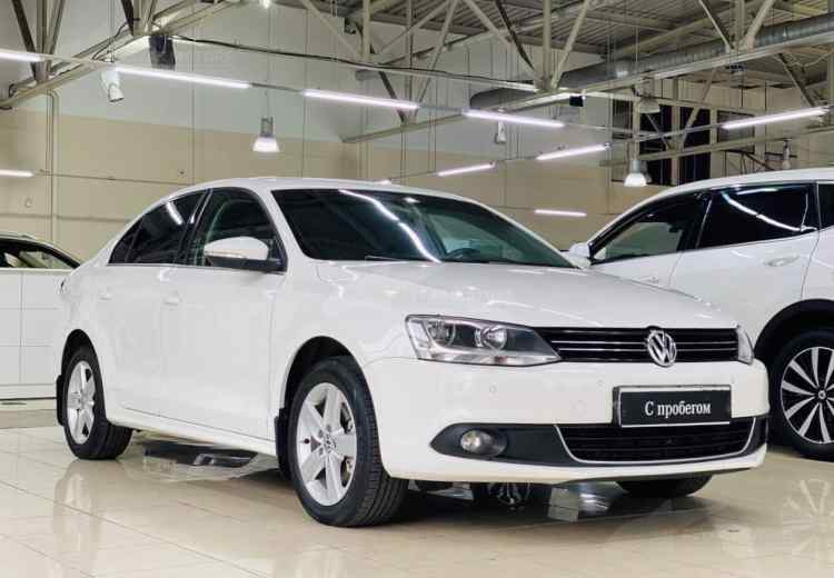 Volkswagen Jetta VI