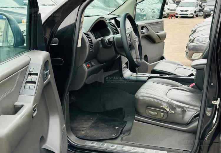 Nissan Pathfinder III