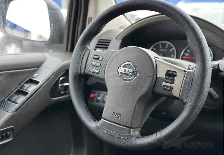 Nissan Pathfinder III