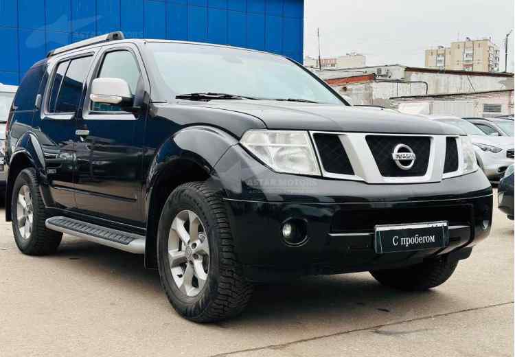 Nissan Pathfinder III