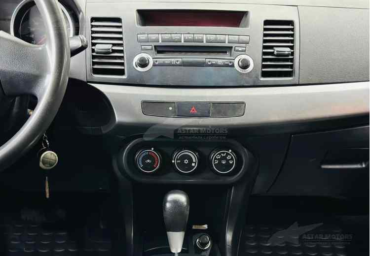 Mitsubishi Lancer X