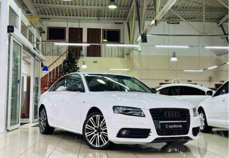 Audi A4 IV (B8)