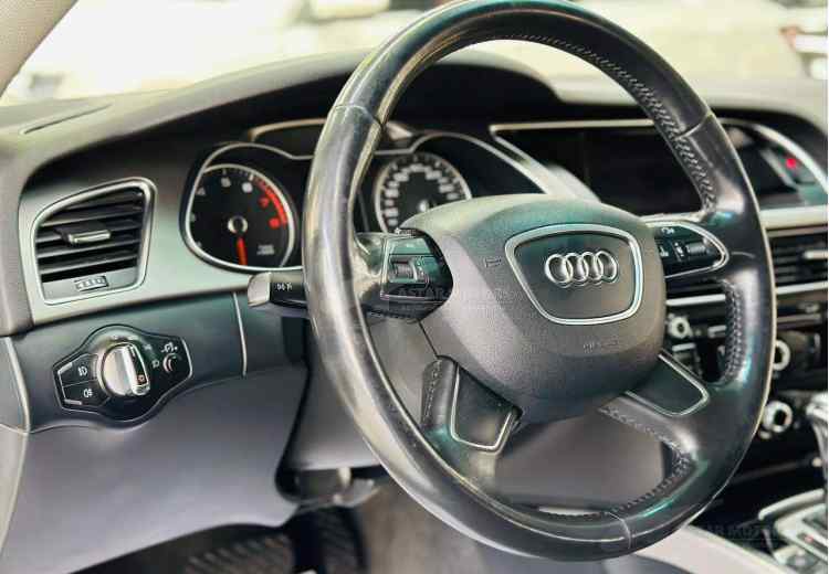 Audi A4 IV (B8) Рестайлинг
