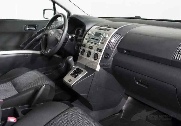 Toyota Corolla Verso I Рестайлинг