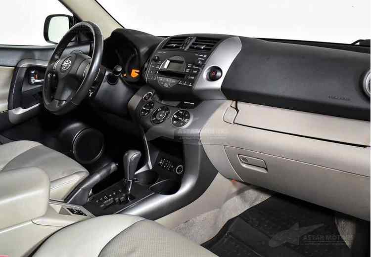 Toyota RAV4 III (XA30)