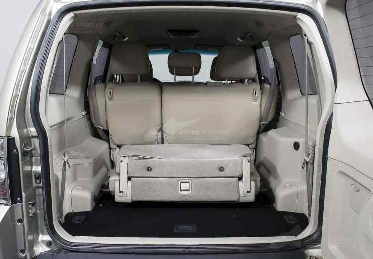 Mitsubishi Pajero IV