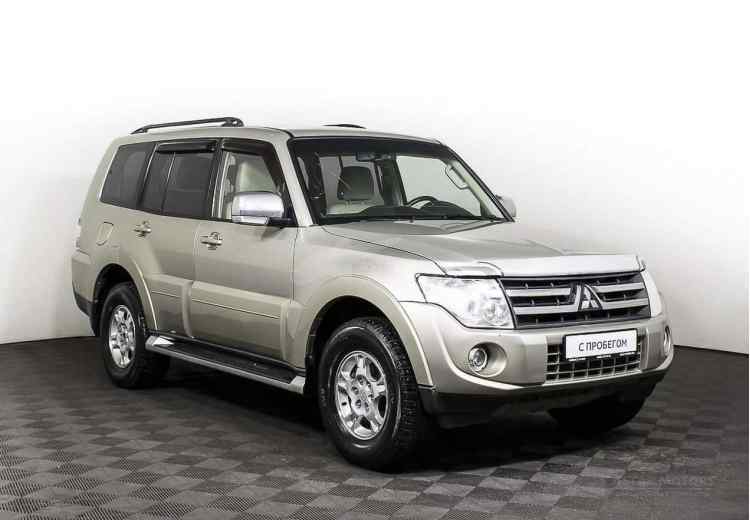 Mitsubishi Pajero IV