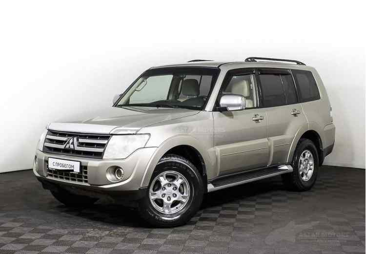 Mitsubishi Pajero IV