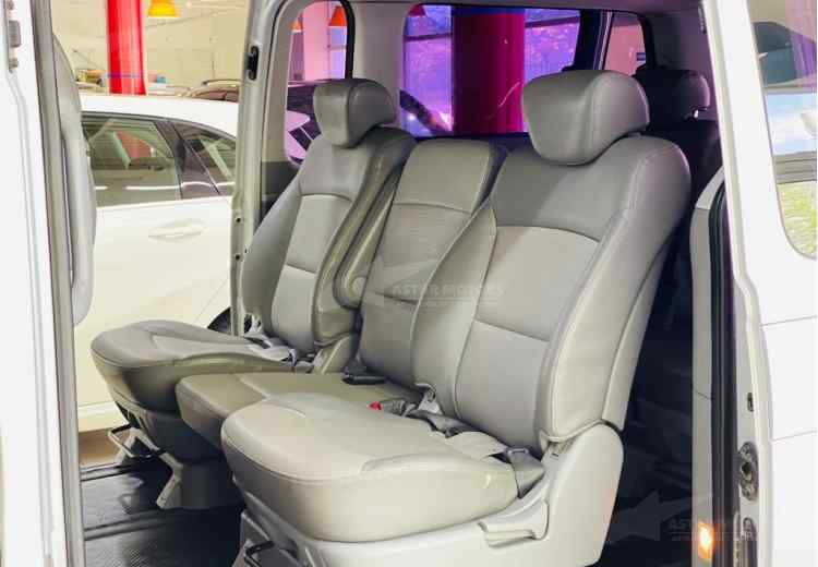 Hyundai Grand Starex I