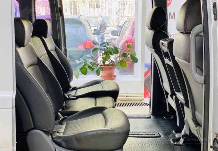 Hyundai Grand Starex I