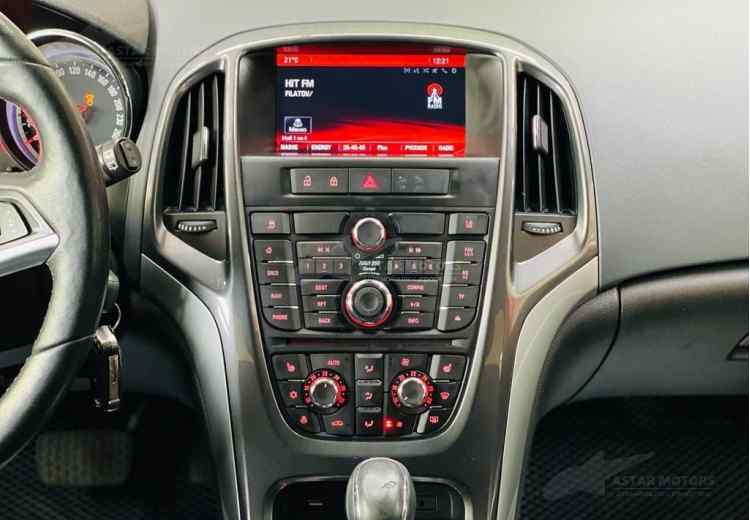 Opel Astra J Рестайлинг