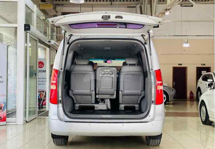 Hyundai Grand Starex I