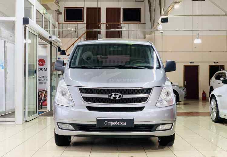 Hyundai Grand Starex I