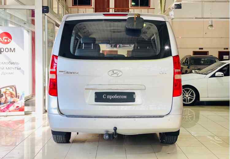 Hyundai Grand Starex I
