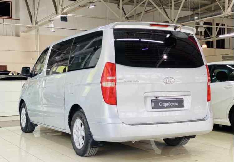 Hyundai Grand Starex I