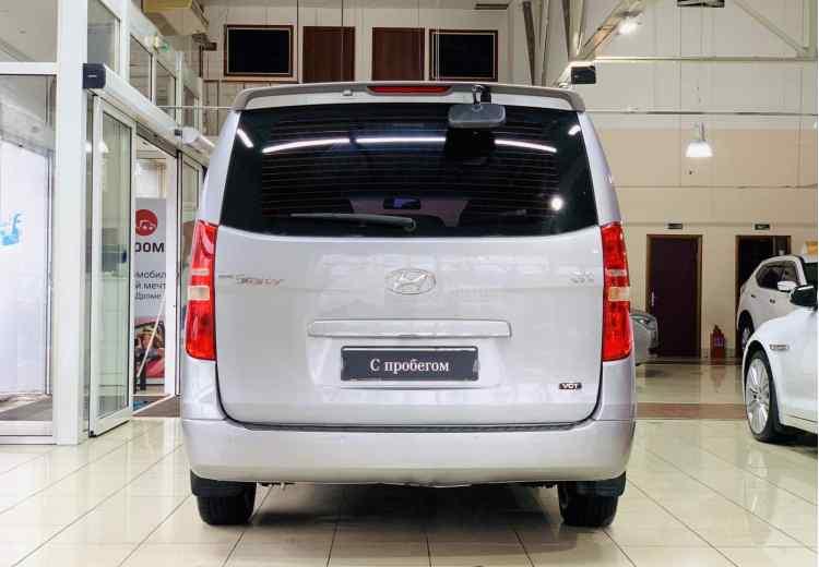 Hyundai Grand Starex I