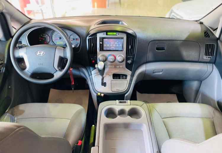 Hyundai Grand Starex I