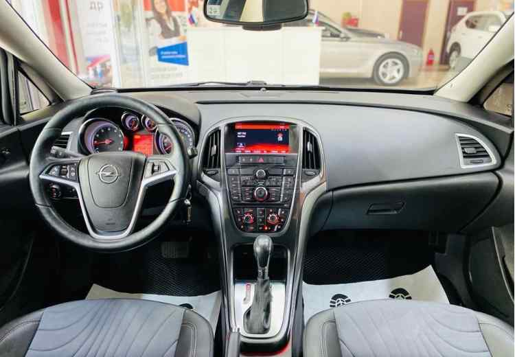 Opel Astra J Рестайлинг