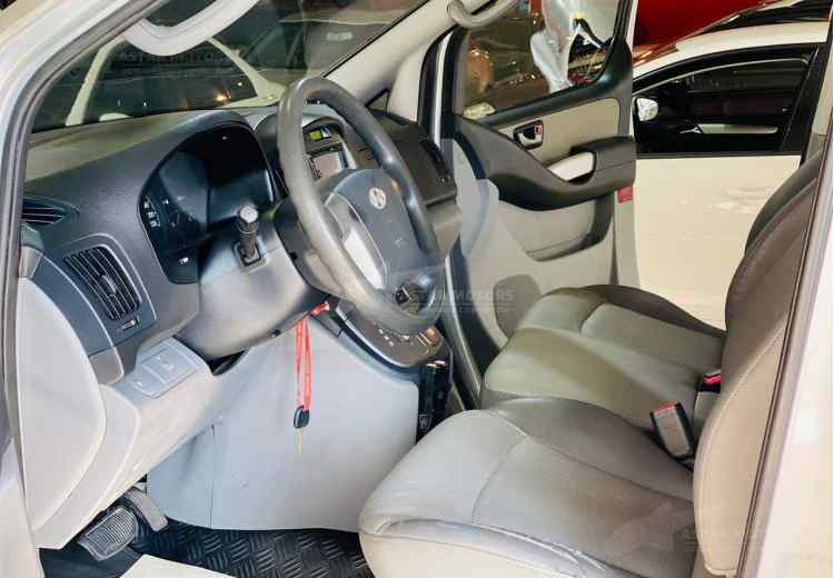 Hyundai Grand Starex I