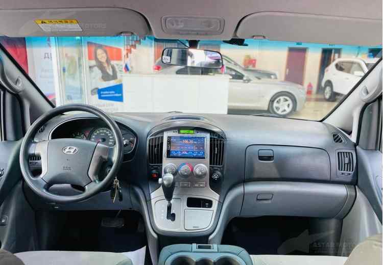 Hyundai Grand Starex I