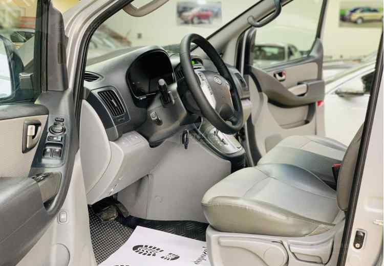 Hyundai Grand Starex I