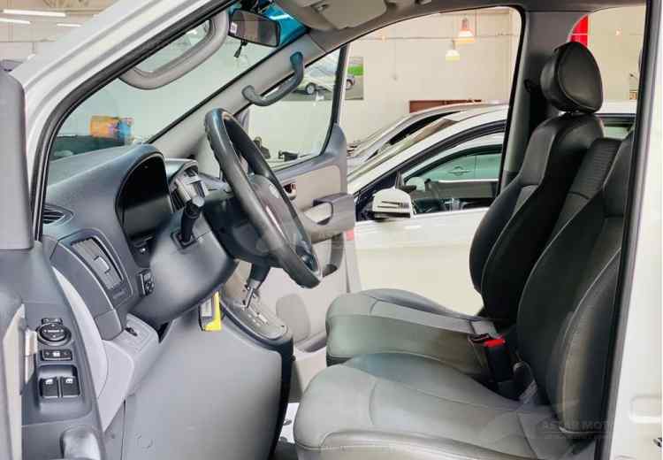 Hyundai Grand Starex I