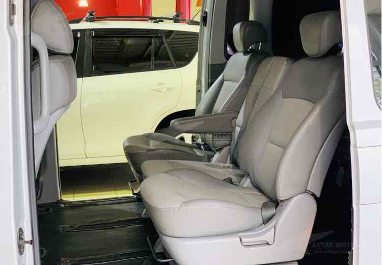 Hyundai Grand Starex I