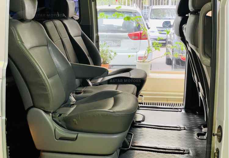 Hyundai Grand Starex I