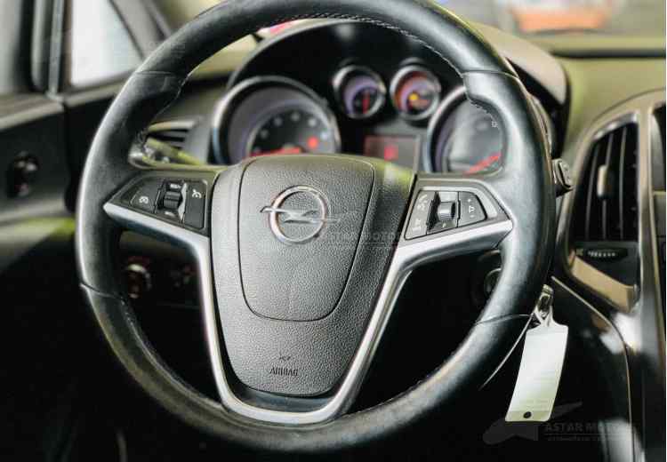 Opel Astra J