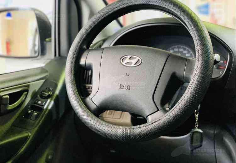 Hyundai Grand Starex I