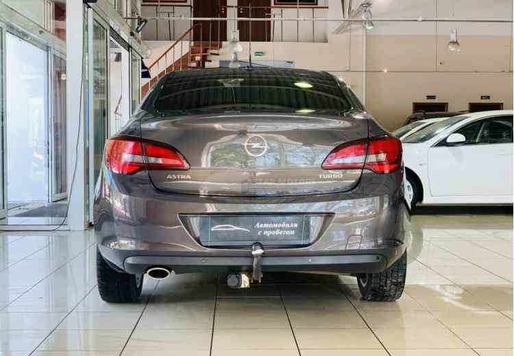 Opel Astra J Рестайлинг