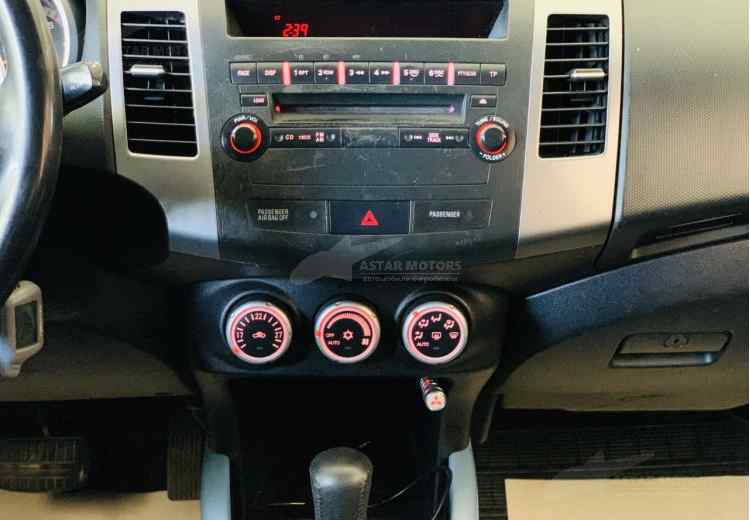 Mitsubishi Outlander II