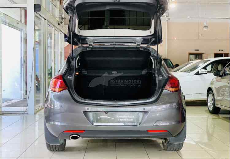 Opel Astra J Рестайлинг